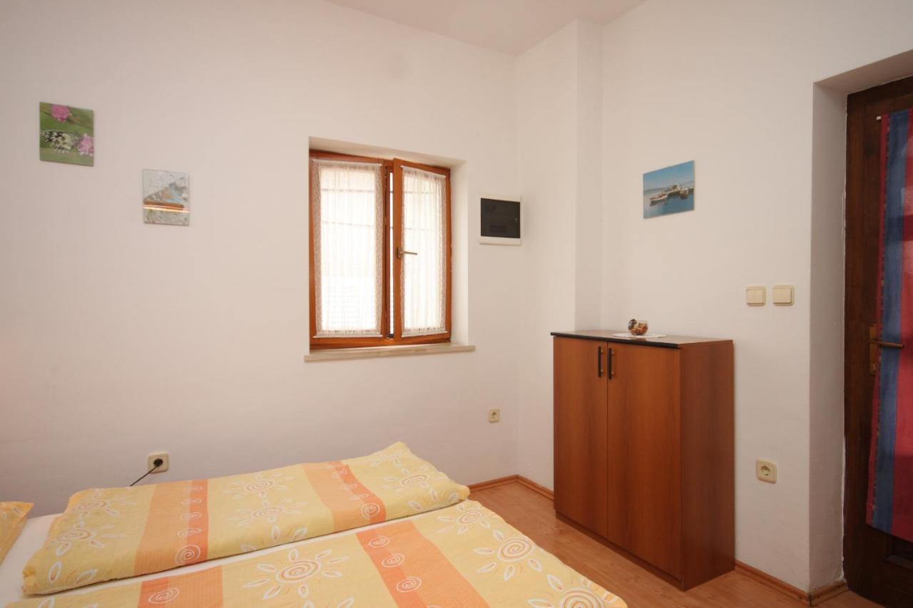 Studio Kraj 7794B المظهر الخارجي الصورة